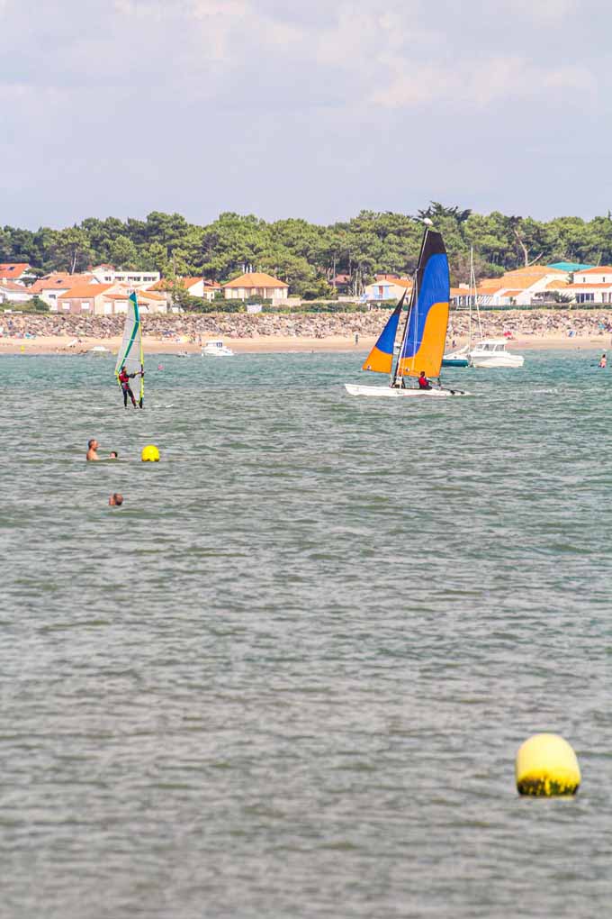 nautical activities on the beaches of la tranche sur mer